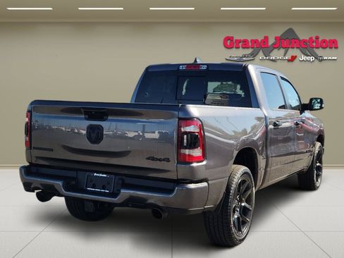 Used 2024 RAM 1500 Laramie AWD/4WD image 4