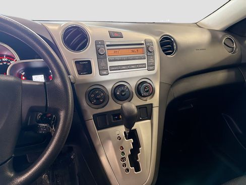 Used 2009 Toyota Matrix FWD image 24