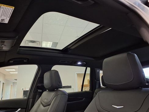 Certified 2023 Cadillac XT6 Premium Luxury w/ Technology Package image 25
