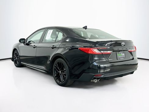 Used 2025 Toyota Camry SE FWD image 5