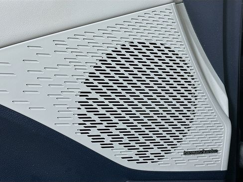 Used 2023 Hyundai Palisade Limited w/ Cargo Package image 18