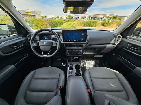 Used 2025 Ford Bronco Sport Badlands image 19