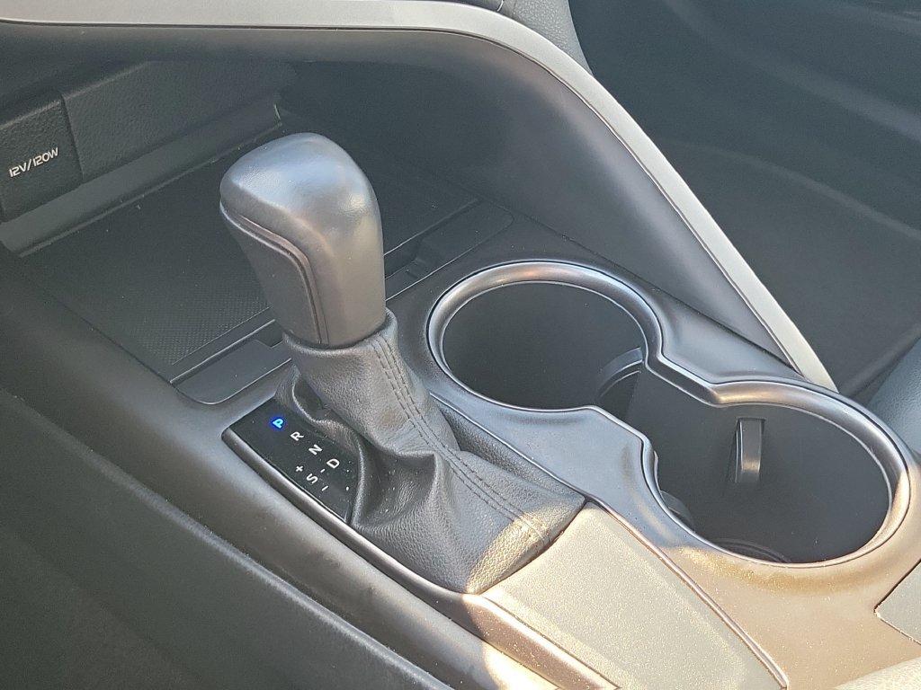 Used 2023 Toyota Camry SE FWD image 23