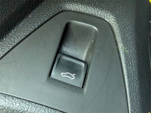 Used 2025 Volkswagen Jetta S image 24