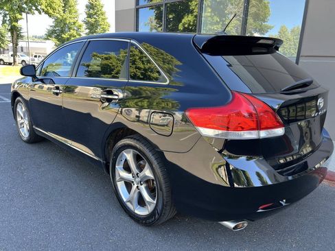 Used 2010 Toyota Venza w/ Comfort Pkg FWD image 5