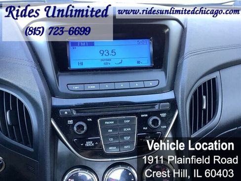 Used 2014 Hyundai Genesis 2.0T image 19