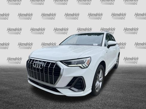 Certified 2023 Audi Q3 2.0T Premium w/ Convenience Package AWD/4WD image 6