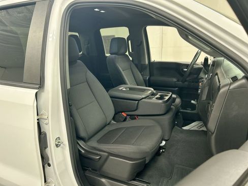 Used 2020 Chevrolet Silverado 1500 Custom w/ Custom Value Package image 22