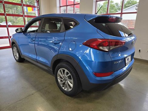 Used 2018 Hyundai Tucson SE AWD/4WD image 4