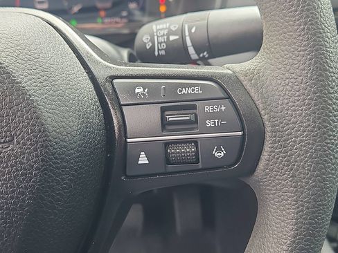 Certified 2023 Honda Accord EX image 22