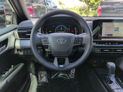 Certified 2026 Toyota Camry SE FWD image 15