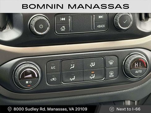 Used 2022 Chevrolet Colorado Z71 image 10