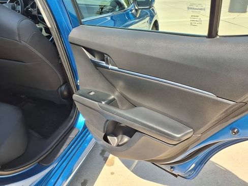 Used 2020 Toyota Camry LE FWD image 18