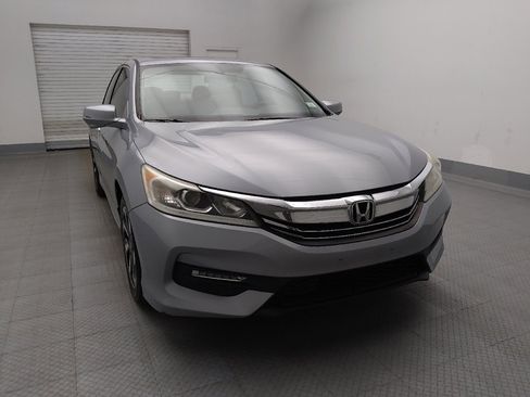 Used 2017 Honda Accord EX-L image 14