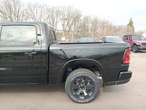 New 2026 RAM 1500 4x4 Crew Cab image 3