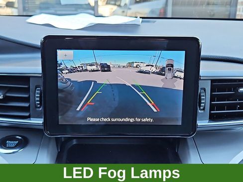 Used 2022 Ford Explorer XLT w/ Equipment Group 202A image 19