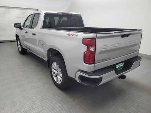 Used 2020 Chevrolet Silverado 1500 Custom w/ Custom Value Package AWD/4WD image 5