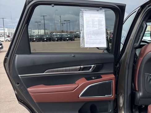 Used 2024 Kia Telluride SX w/ Towing Package AWD/4WD image 24