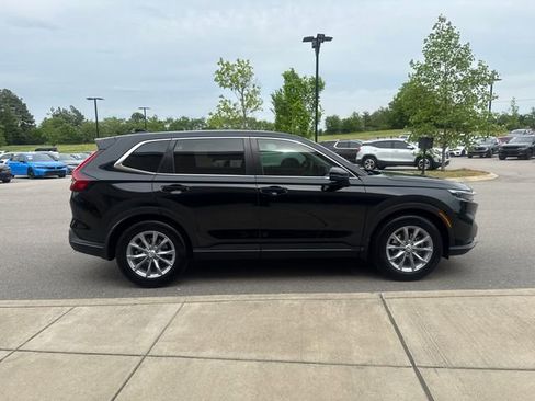 Certified 2025 Honda CR-V EX image 5