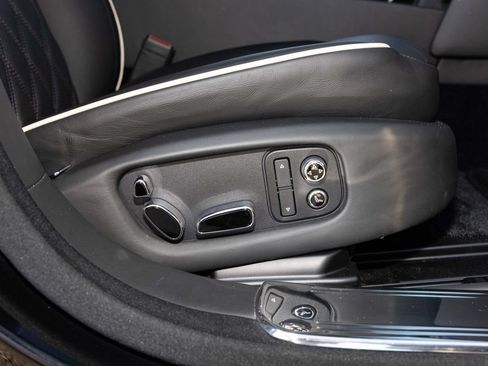 Used 2020 Bentley Mulsanne RWD image 70