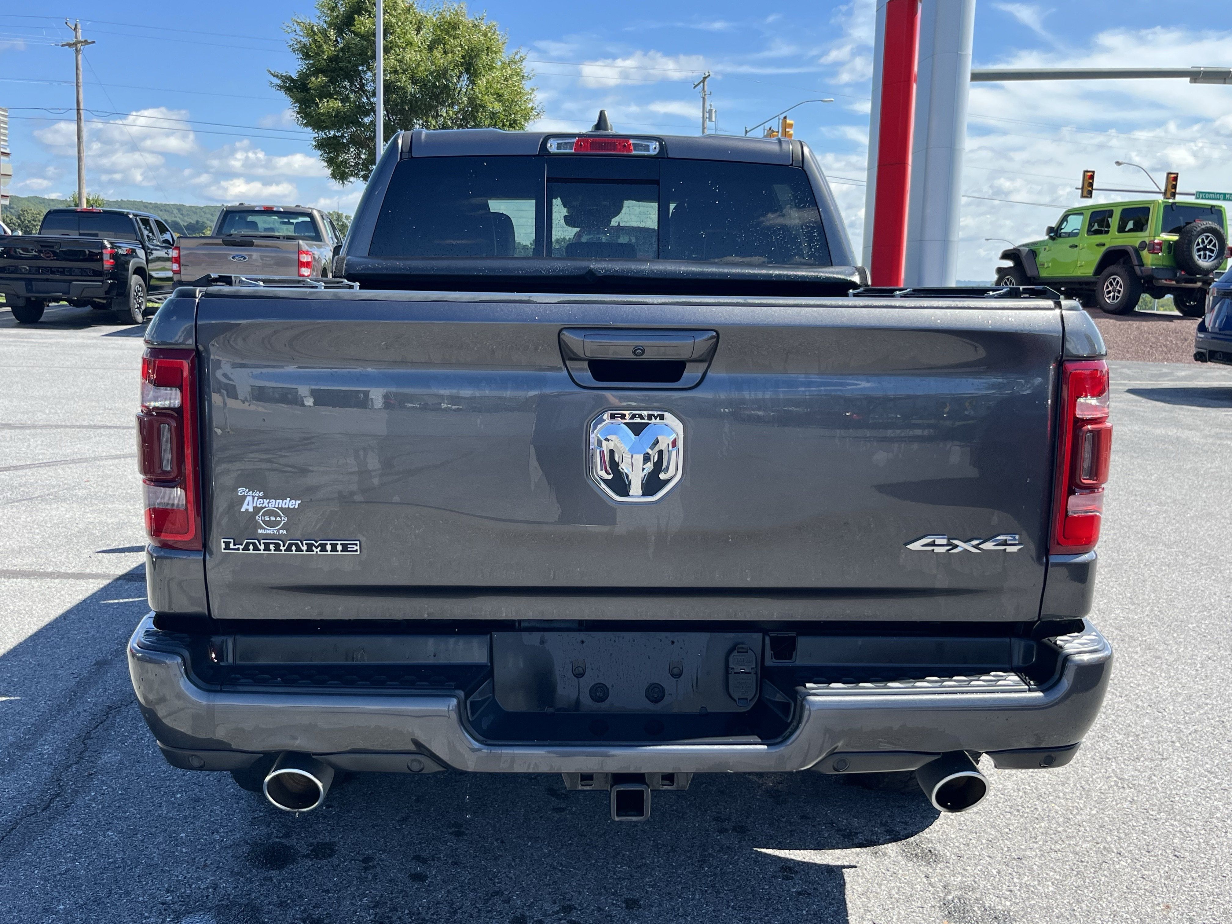 Used 2021 RAM 1500 Laramie w/ Sport Appearance Package AWD/4WD image 6