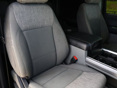 Used 2024 Ford F250 XLT w/ XLT Premium Package image 18