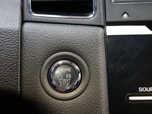 Used 2013 Ford Taurus SHO image 63