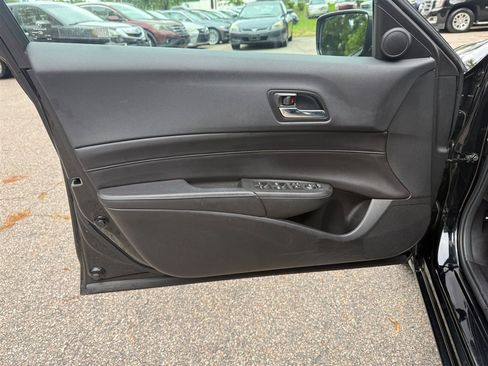 Used 2018 Acura ILX FWD image 12