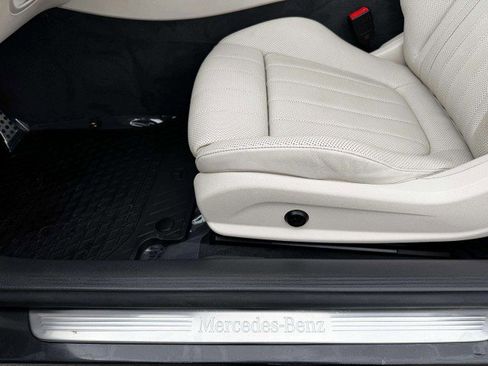 Used 2023 Mercedes-Benz E 450 4MATIC Cabriolet image 19