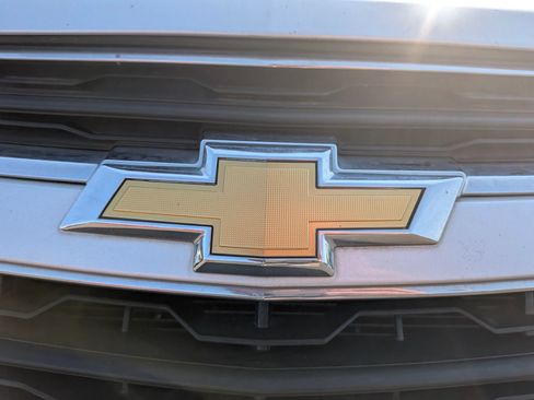 Used 2016 Chevrolet Cruze LT w/ Technology Package FWD image 11