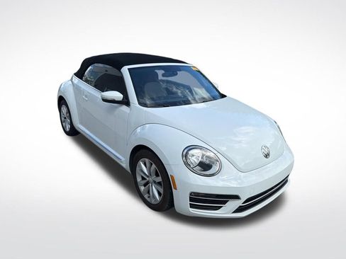 Used 2017 Volkswagen Beetle 1.8T Classic image 2
