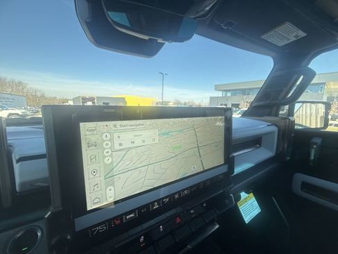 New 2025 GMC Hummer EV 3X image 18