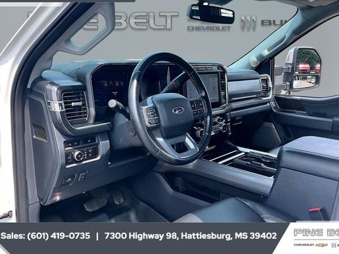 Used 2023 Ford F250 Lariat w/ Lariat Ultimate Package AWD/4WD image 13