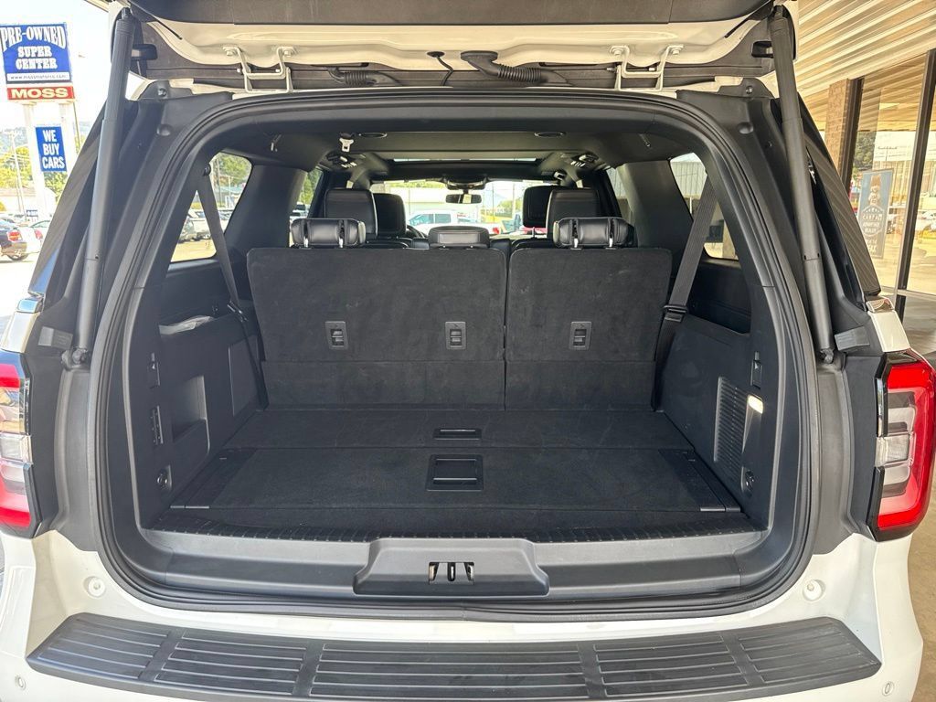 Used 2023 Ford Expedition Max Platinum AWD/4WD image 30