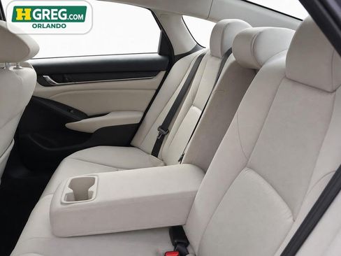 Used 2018 Honda Accord LX image 10