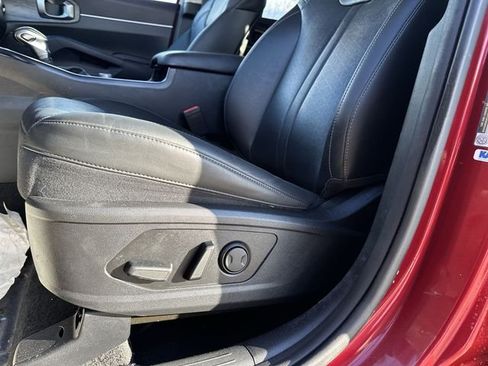 Used 2023 Kia Sorento S AWD/4WD image 16