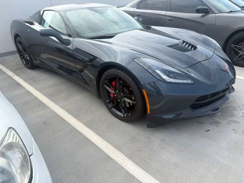 Used 2019 Chevrolet Corvette Stingray Coupe w/ Carbon Flash Badge Package RWD image 4
