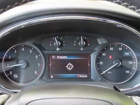 Used 2022 Buick Encore Preferred image 21