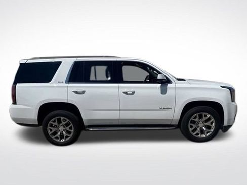 Certified 2019 GMC Yukon SLE w/ SLE Value Package AWD/4WD image 4