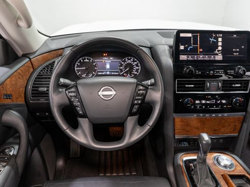 Used 2024 Nissan Armada SL w/ Captain's Chairs Package image 11