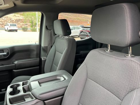 Used 2021 Chevrolet Silverado 1500 Custom Trail Boss w/ LPO, Dark Essentials Package image 17