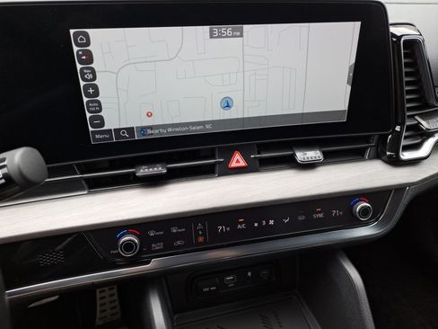Used 2023 Kia Sportage X-Pro AWD/4WD image 32