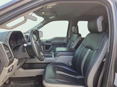 Used 2018 Ford F150 XLT w/ Equipment Group 302A Luxury AWD/4WD image 13