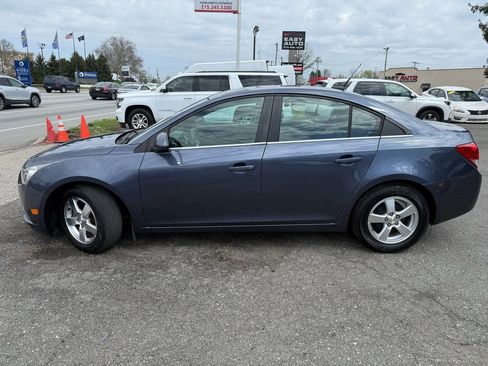 Used 2014 Chevrolet Cruze LT image 2