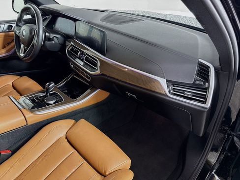 Used 2021 BMW X5 sDrive40i w/ Premium Package image 31