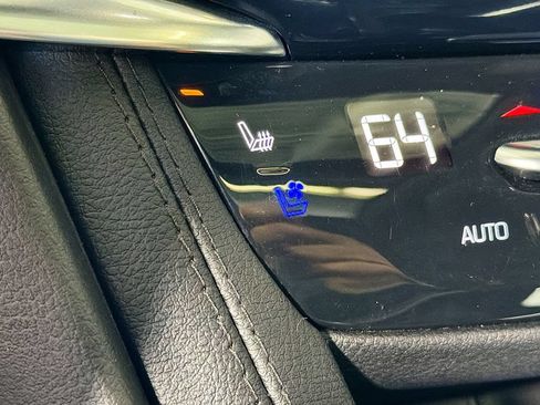 Used 2024 Cadillac XT6 Sport w/ Technology Package AWD/4WD image 22