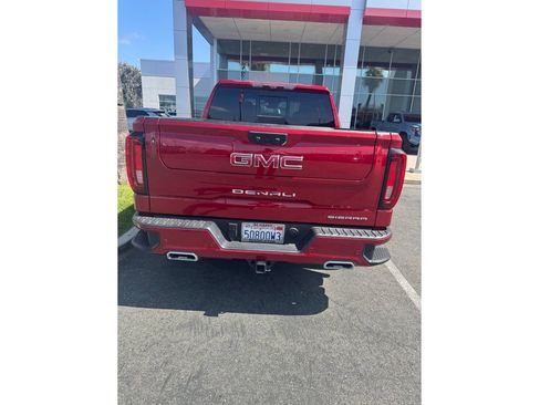 Used 2023 GMC Sierra 1500 Denali w/ Denali Reserve Package AWD/4WD image 4