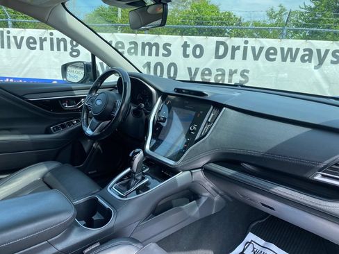Used 2023 Subaru Outback Limited AWD/4WD image 19