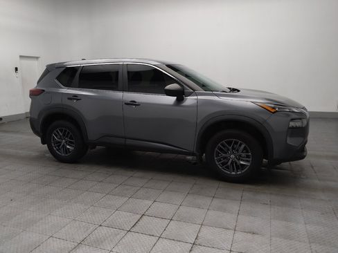 Used 2021 Nissan Rogue S FWD image 11