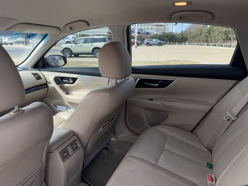 Used 2014 Nissan Altima 2.5 SL image 10
